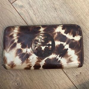 Tory Burch wallet